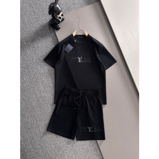 Louis Vuitton Spring/Summer New Casual Short-Sleeve Shorts Set